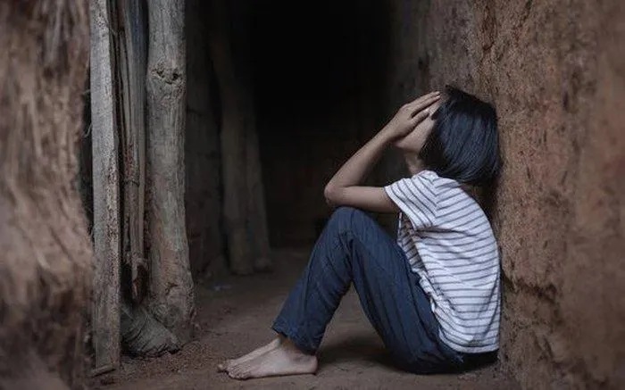 SỰ CÔ ĐƠN CỦA NGƯỜI TRẺ: MỘT THÁCH ĐỐ MANG TÍNH TOÀN CẦU VỚI NHỮNG HỆ LỤY SÂU XA VỀ ĐẠO ĐỨC SINH HỌC
